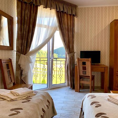 Mini Hotel Solnce Karpat Poljana Exterior foto