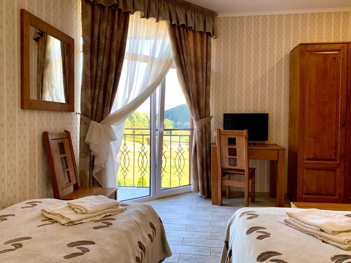 Mini Hotel Solnce Karpat Poljana Exterior foto