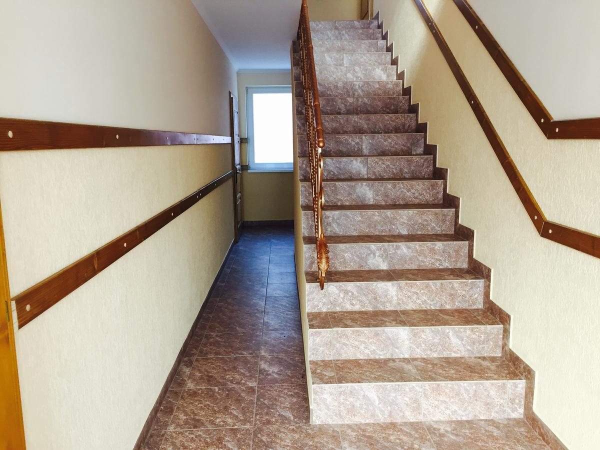 Mini Hotel Solnce Karpat Poljana Exterior foto
