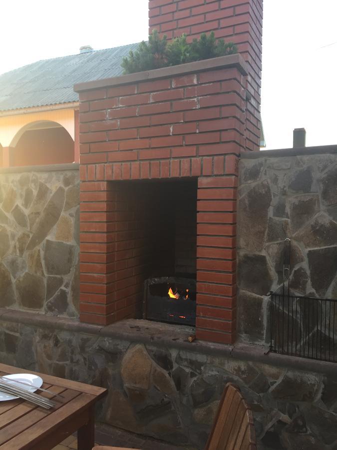 Mini Hotel Solnce Karpat Poljana Exterior foto